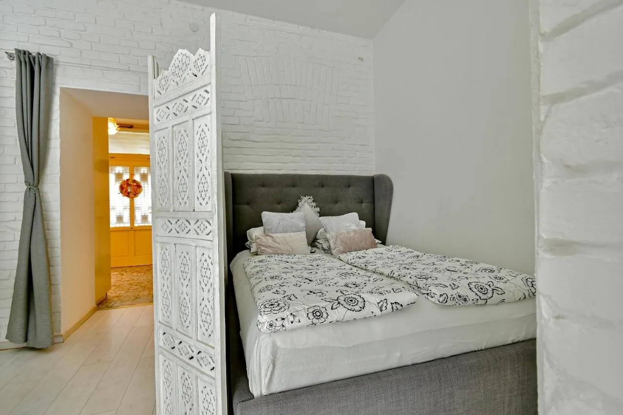 Apartment Buda Bliss Garden Budapest